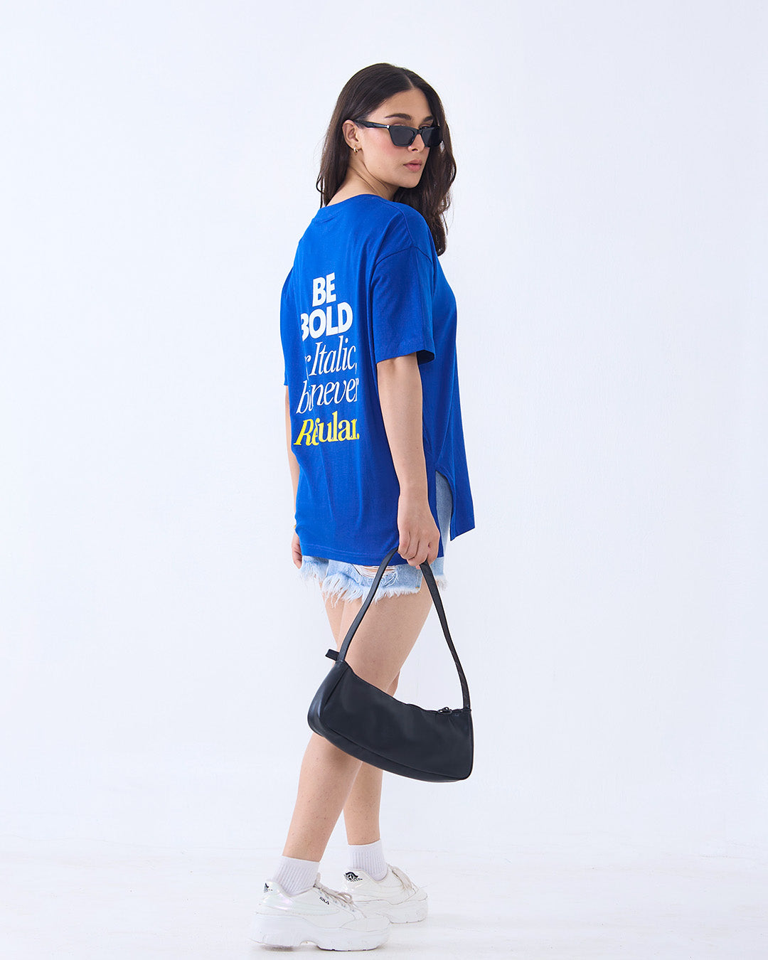Be Bold V-Neck Oversize T-Shirt