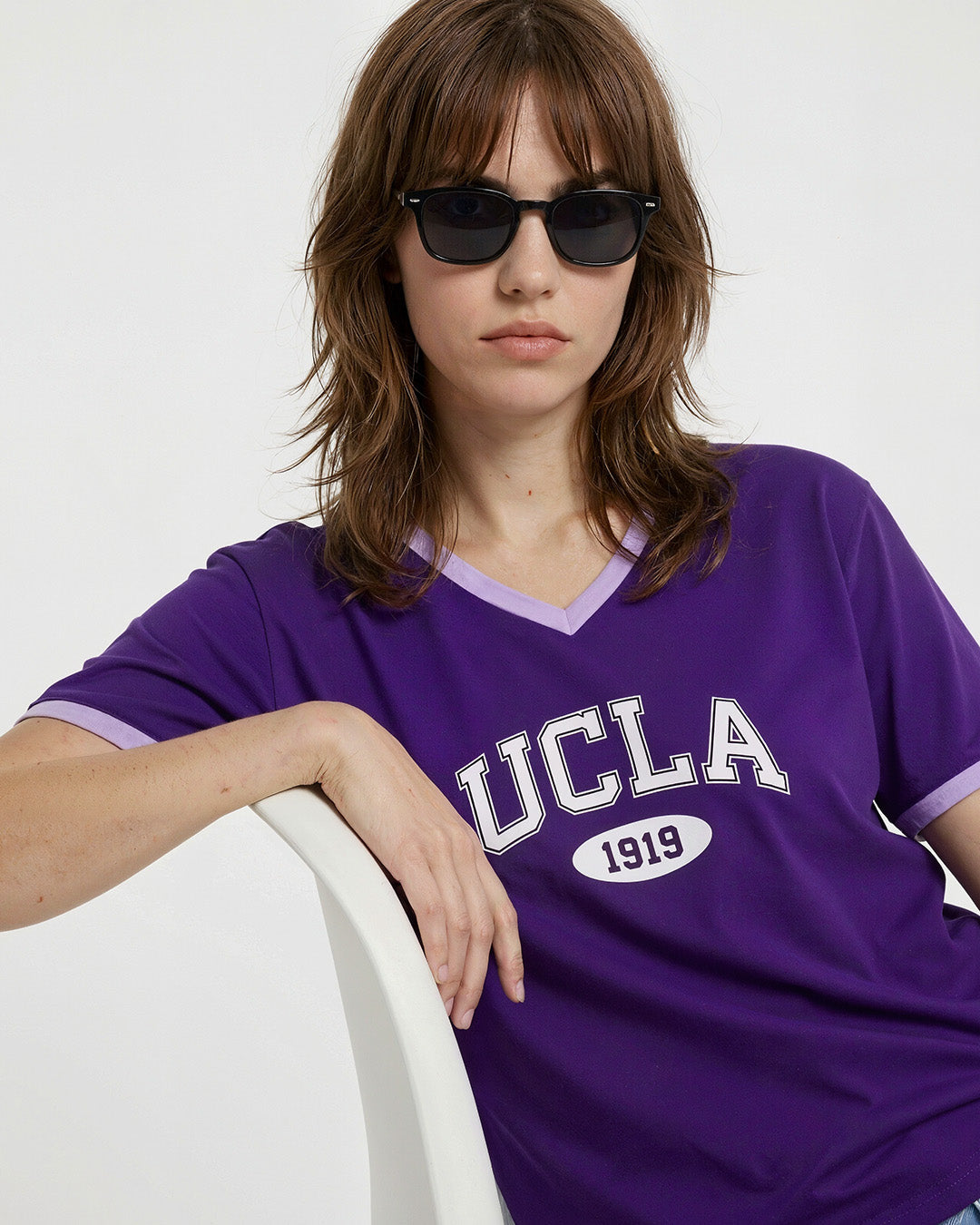 1919 Tap Out V-Neck Oversize T-Shirt