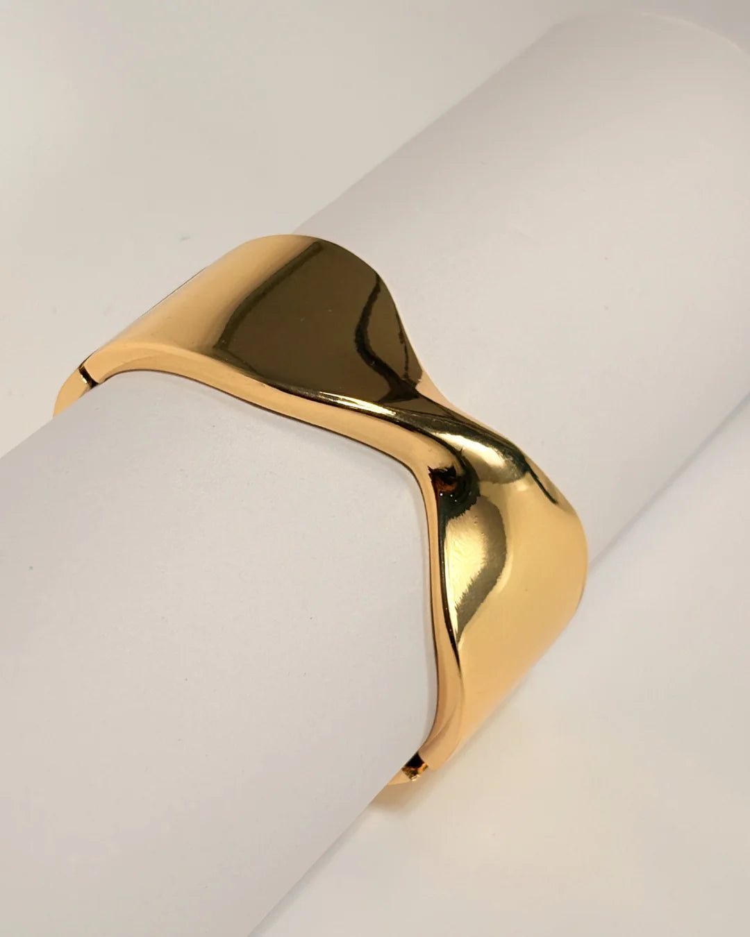 Luna Melt Bracelet