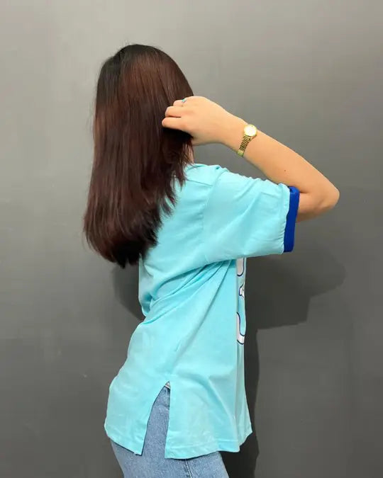 35 Tap-Out V-Neck Oversize T-Shirt – turquoise blue oversized V-Neck OS WS shirt worn by model