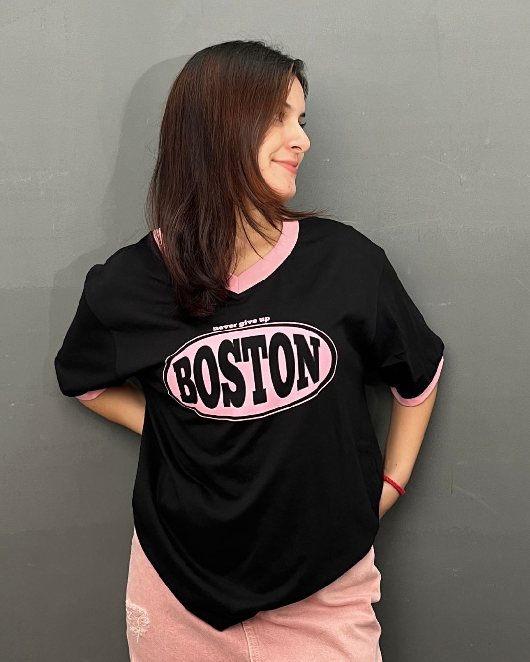 Boston Tap-Out V-Neck Oversize T-Shirt