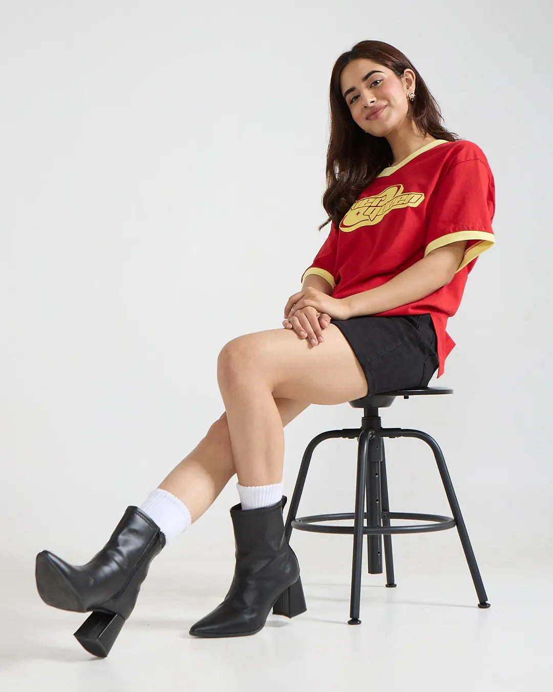 Silver Queen Tap-Out V-Neck Oversize T-Shirt