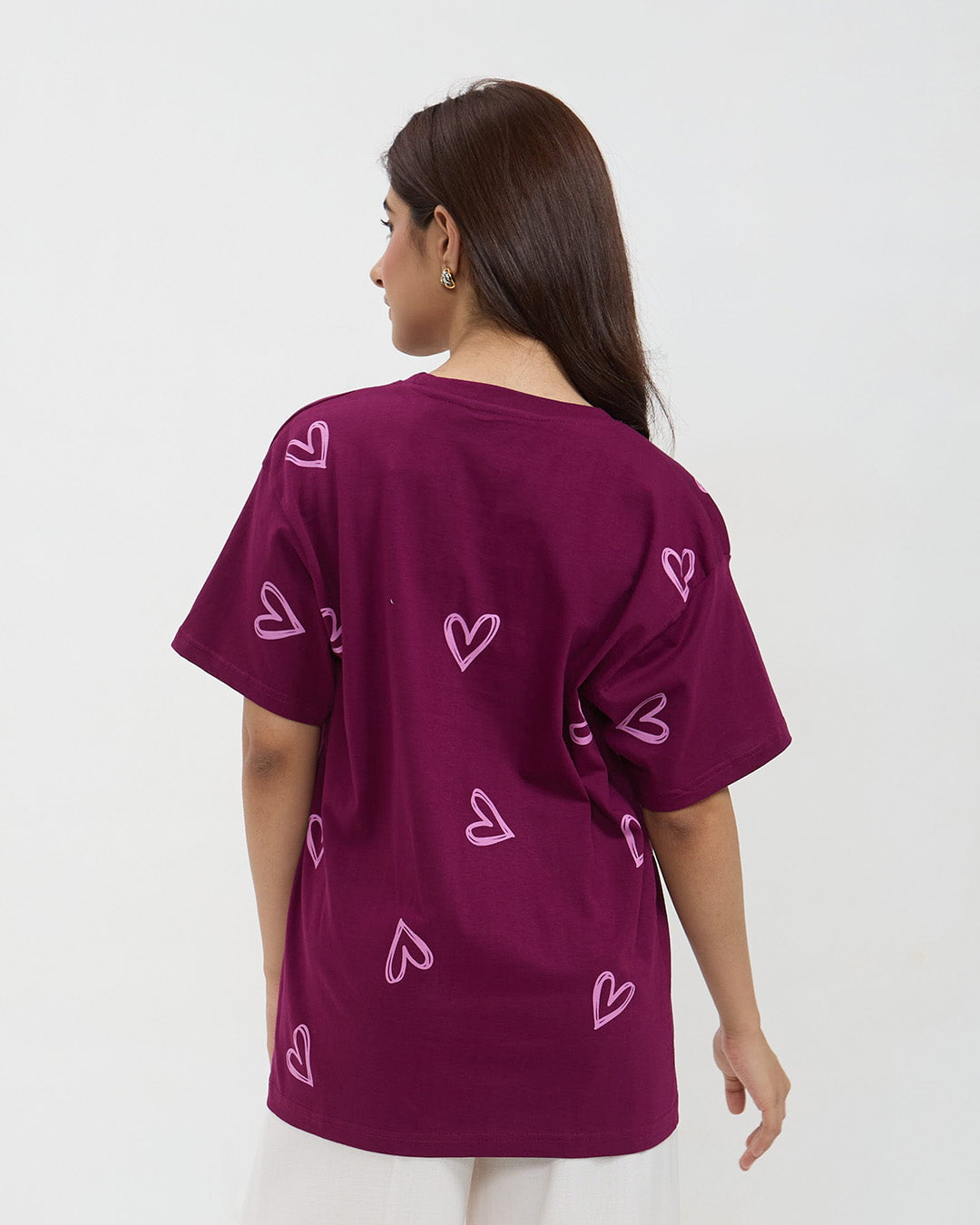 Mulberry Lover Oversized T-Shirt - maroon oversized OS Graphic tee with pink heart prints, worn by model