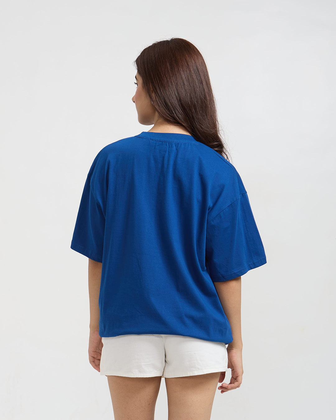 Royal Blue Plain Oversized T-Shirt ā oversized plain tee worn by model