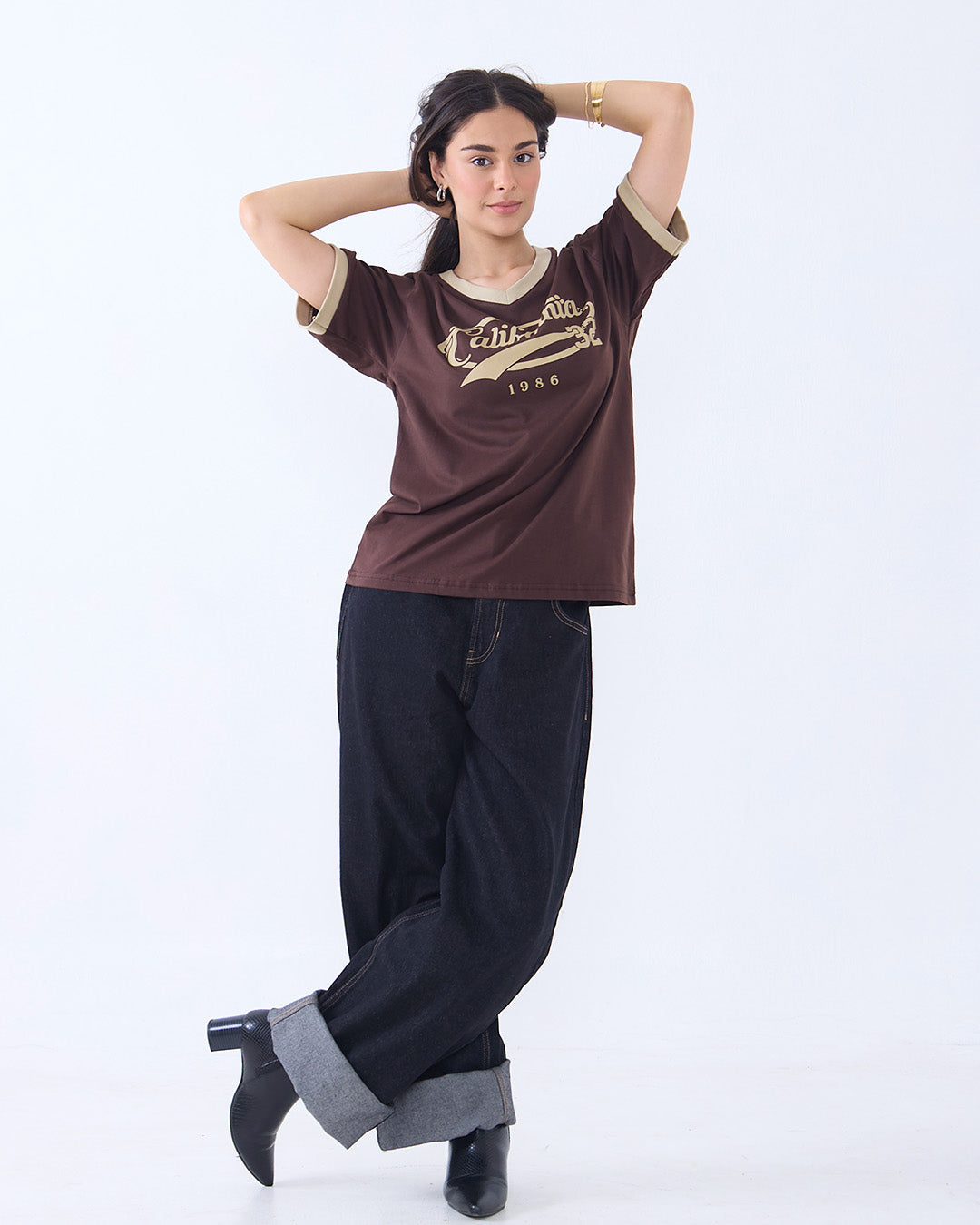 California Tap-Out V-Neck Oversize T-Shirt