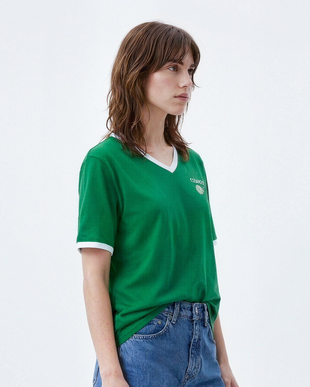 Court Tap-Out V-Neck Oversize T-Shirt