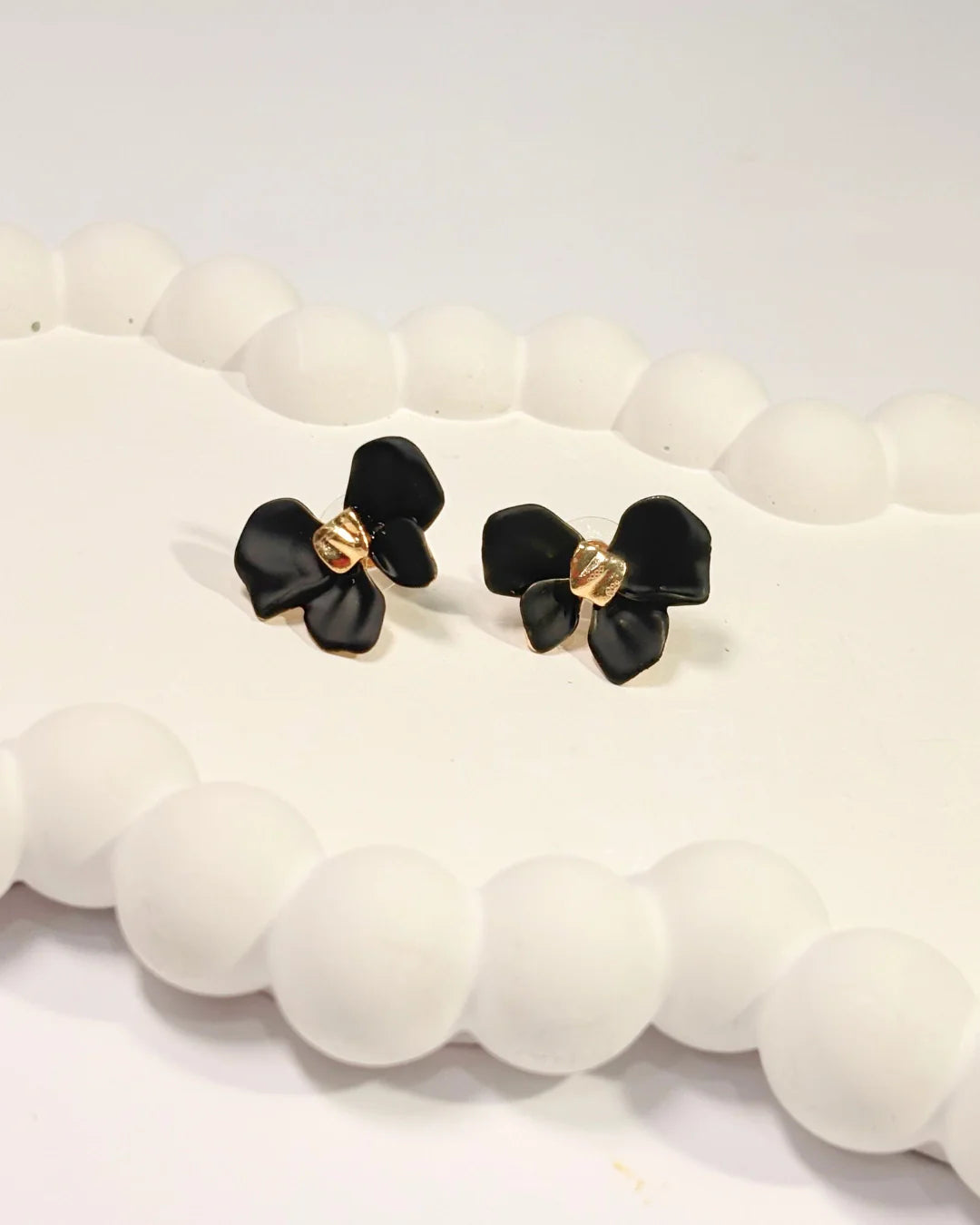 Midnight Bloom Earring