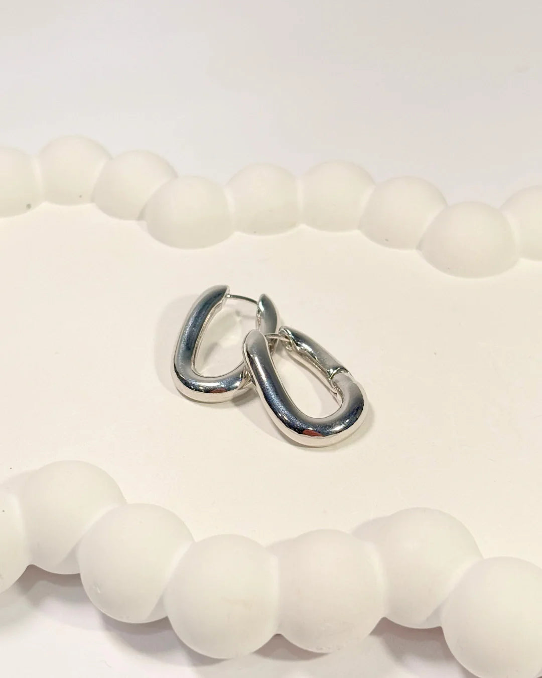 Minimal Loop Huggie Earrings