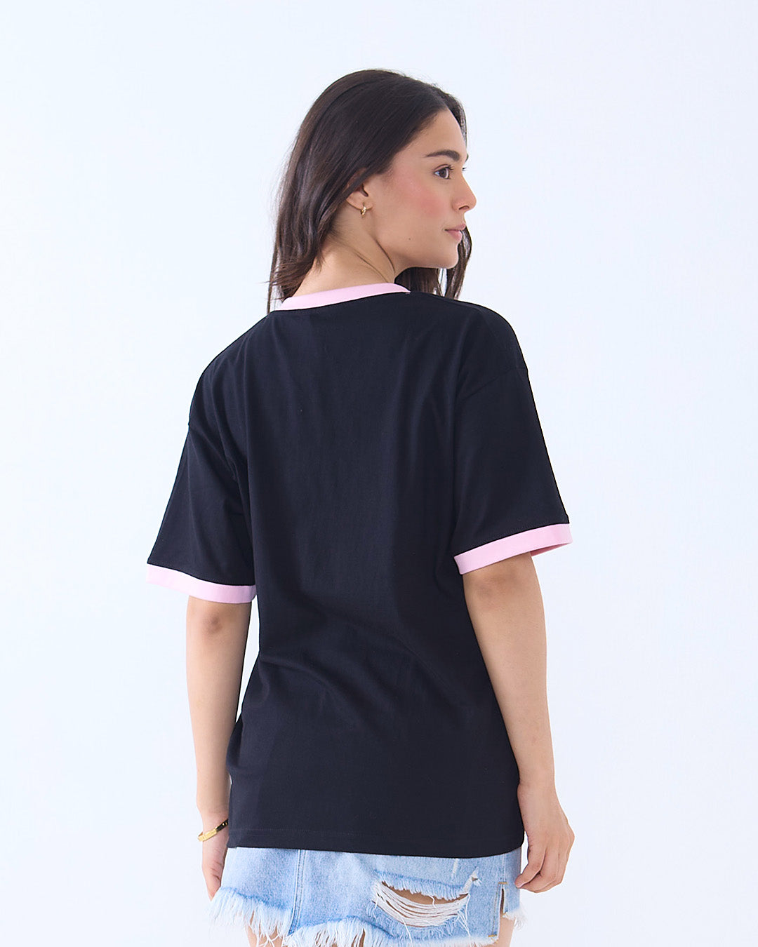 Boston Tap-Out V-Neck Oversize T-Shirt