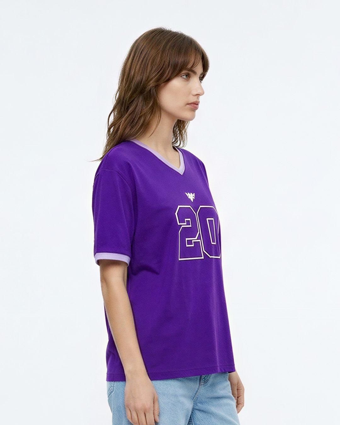 DKY 20 Tap-Out V-Neck Oversize T-Shirt