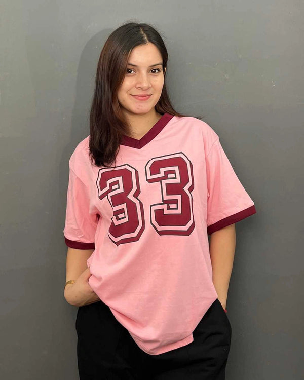 33 Tap-Out V-Neck Oversize T-Shirt