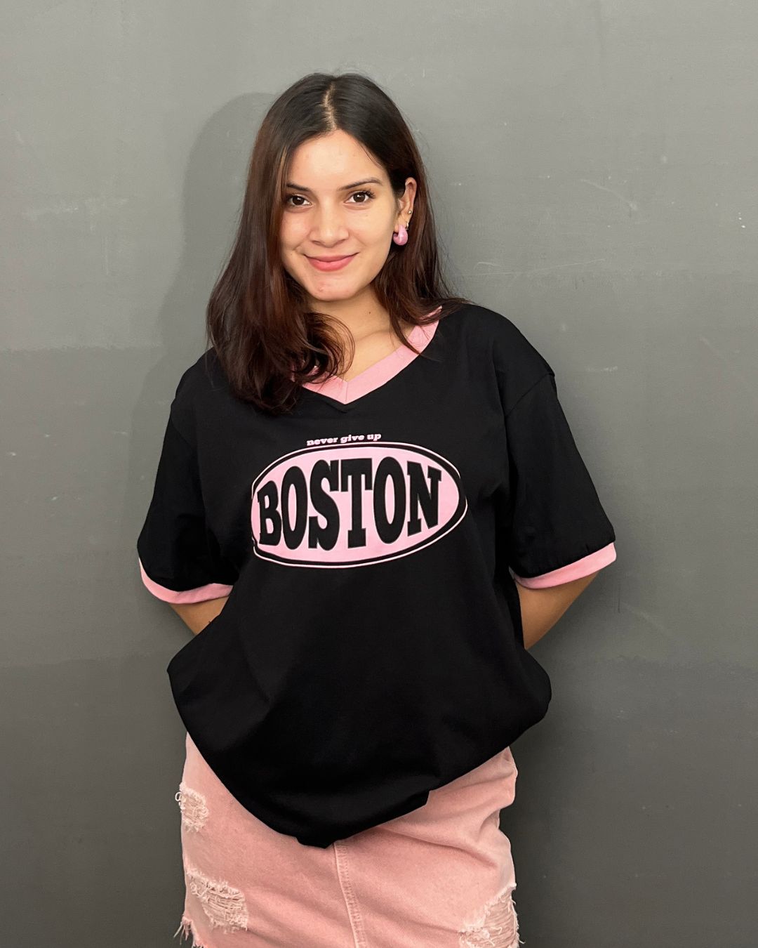 Boston Tap-Out V-Neck Oversize T-Shirt