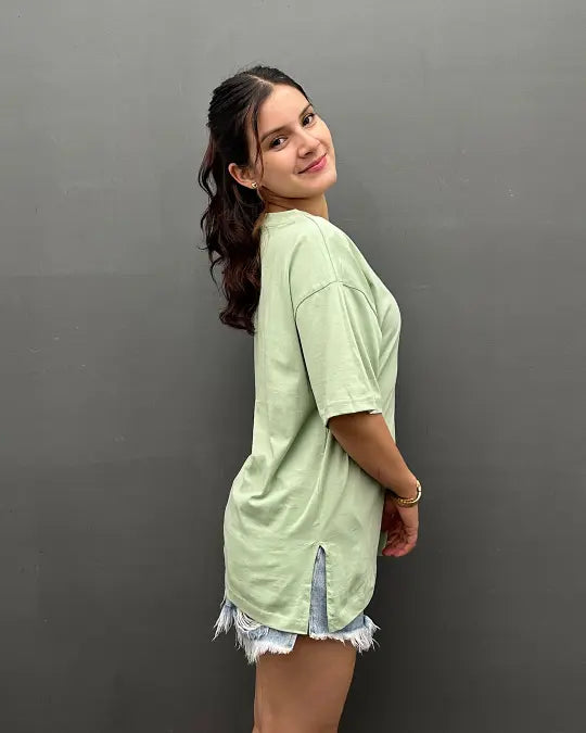 RB Pista Plain V-Neck Oversize T-Shirt