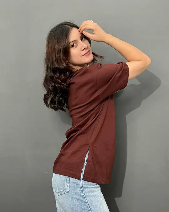 Brown Plain V-Neck Oversize T-Shirt – brown oversized V-neck tee worn by model.