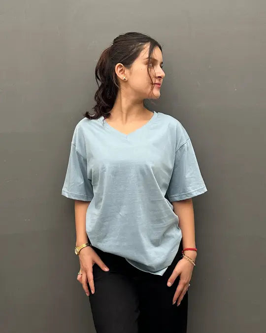 RB Plain OS Tee in cloudy blue, oversized V-neck shirt with 100% pure fabric by Real Baysics.
